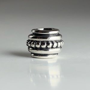 New PANDORA Retired Sterling Silver Five Circle “Hopi” Charm Bead 790301